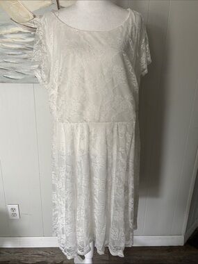 Plus size Wrapper Ivory Lace Overlay Maxi Dress
